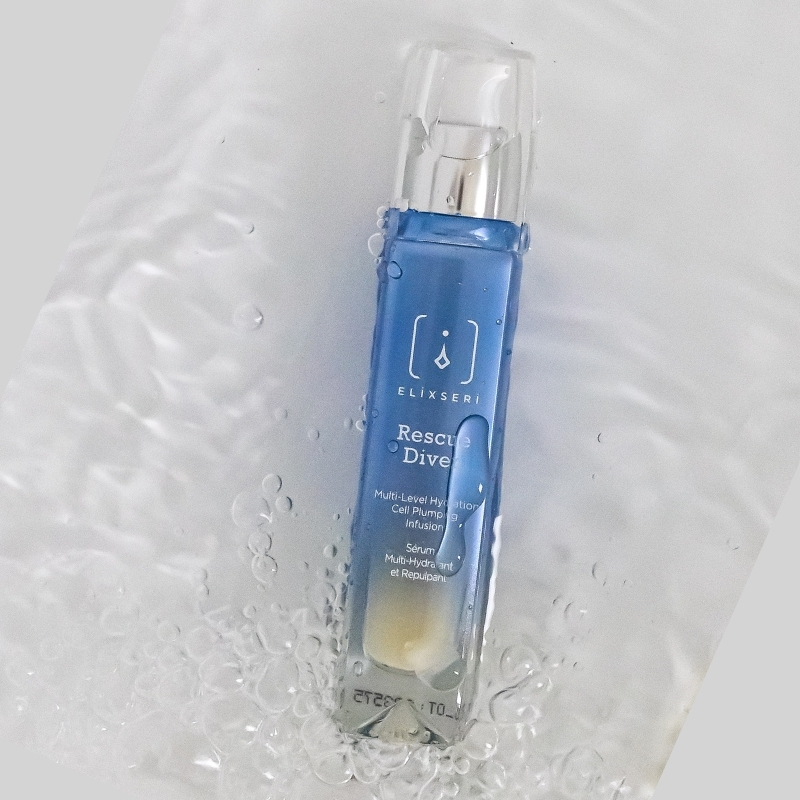 Like a glass of water for your skin. Packed with super hydrating and water-retaining Hylaronic Acid, Marine Collagen and Glycerin, this fresh gel-serum drenches skin with long-lasting hydration, plumping it from within and keeping moisture levels intact.