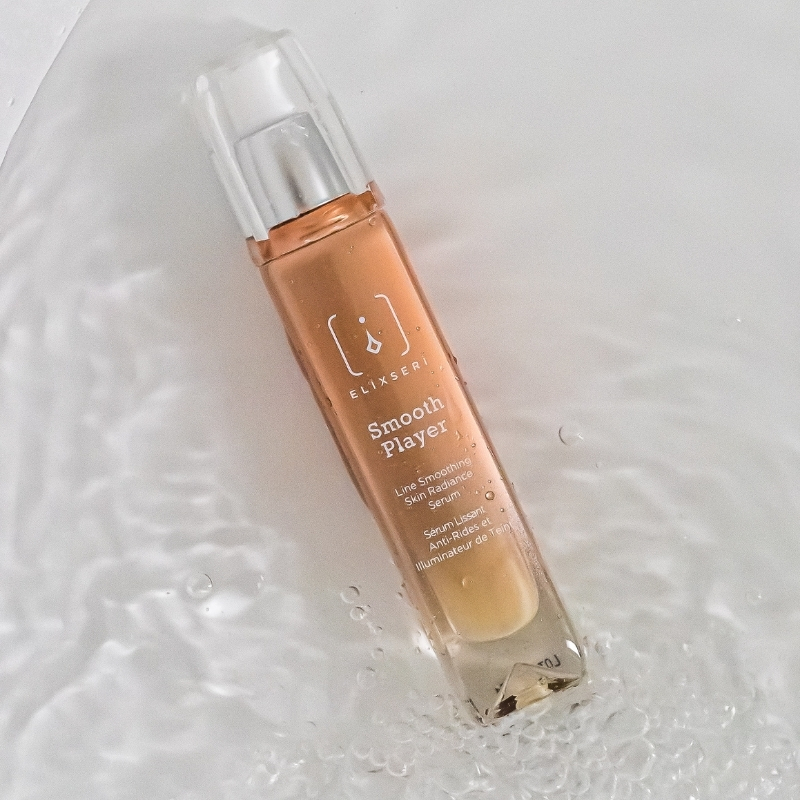 A silky and creamy serum providing both hydration and ceramides (oils). Hydrating Hyaluronic acid and squalane work along side nourishing and comforing oils to smooth away the appearance of lines and wrinkles and to give you new radiance and glow.